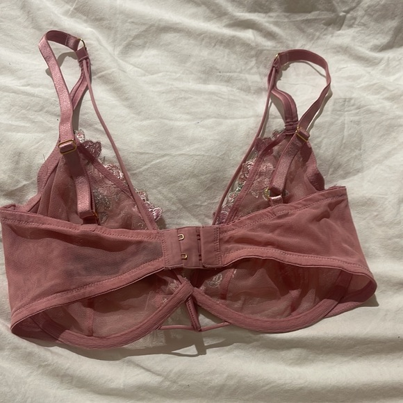 Sheer embroidered bra - Picture 2 of 2